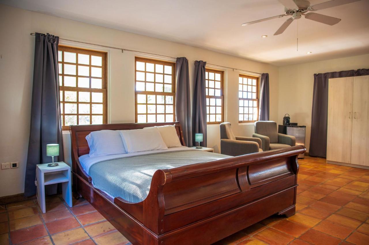 Quill Gardens Boutique Hotel Oranjestad  Exterior photo